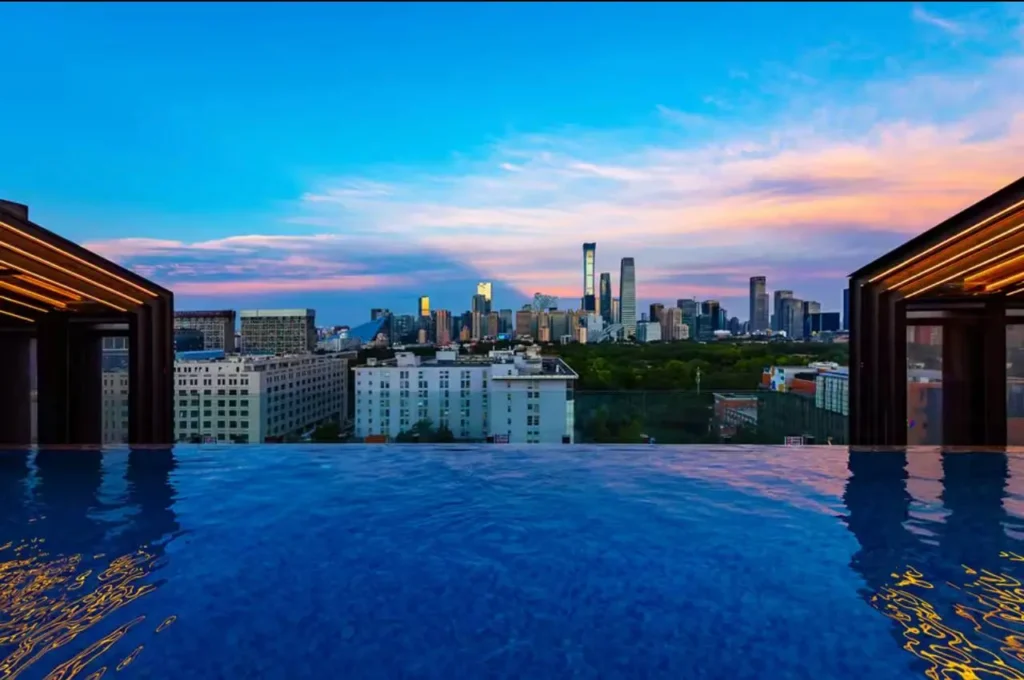 4–5-star hotels