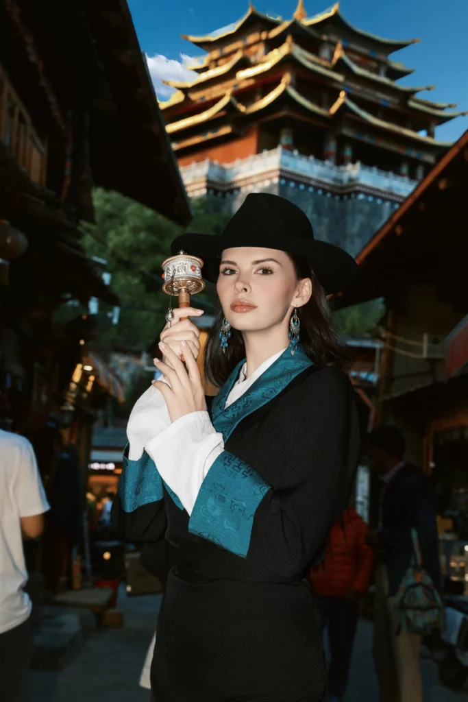 Yunnan und Shangri-La: Karst, Naxi-Kultur und Klöster